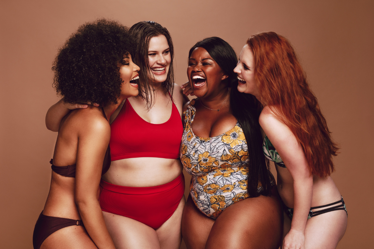 Origini del Bikini: storia del costume a due pezzi nel Made in Italy 4 Come evolve la storia del costume da bagno
