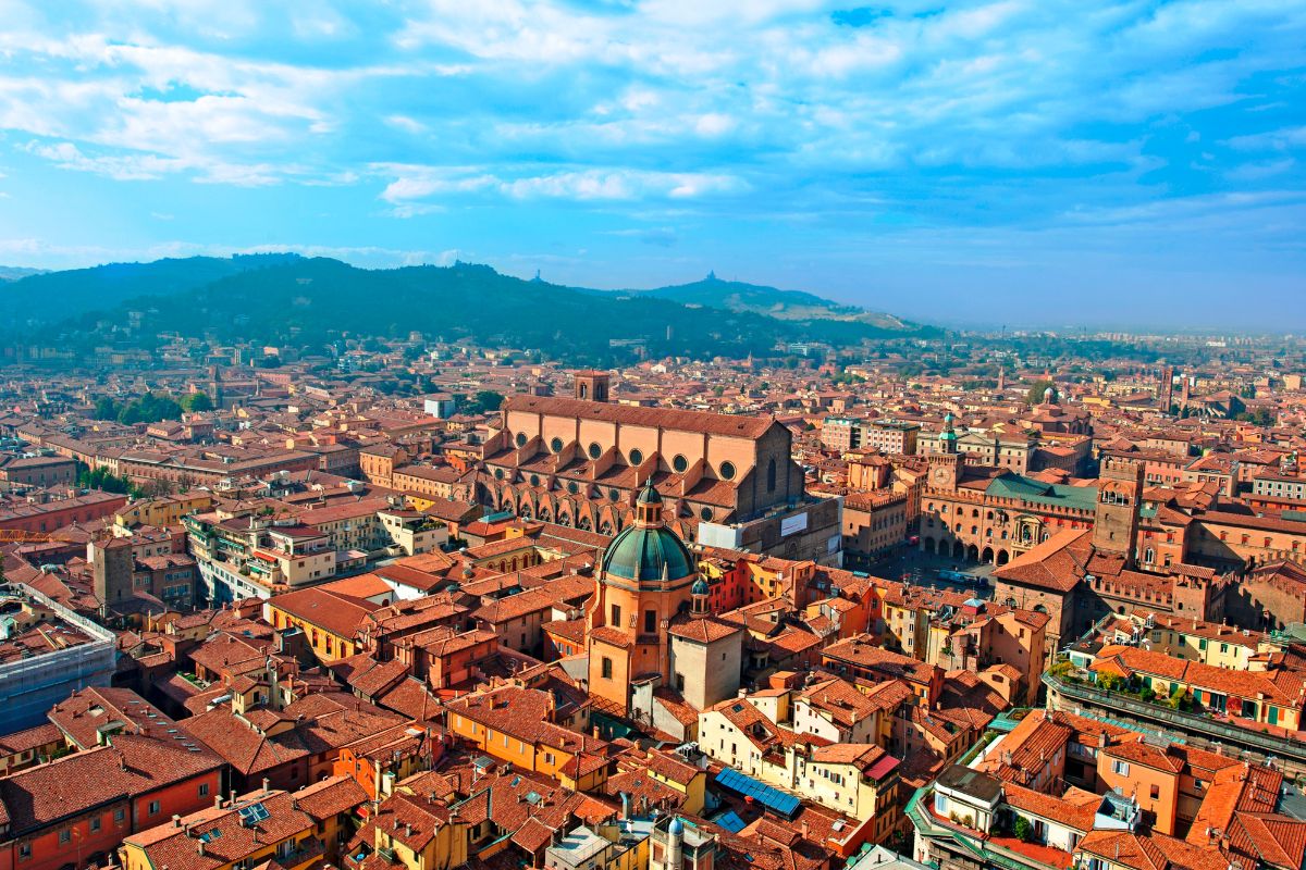 Vista dall'alto su Bologna, in Emilia Romagna