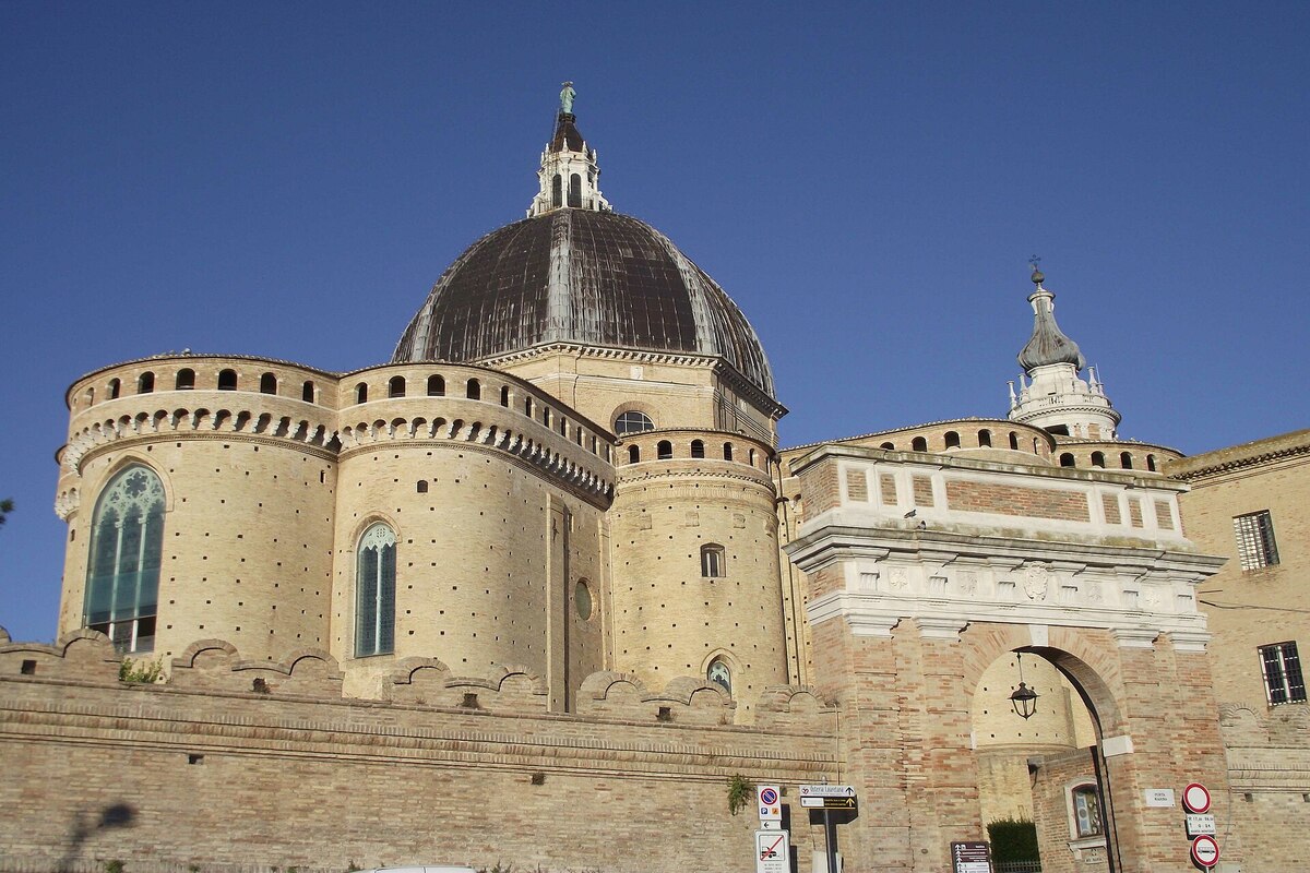 Loreto Porta Marina