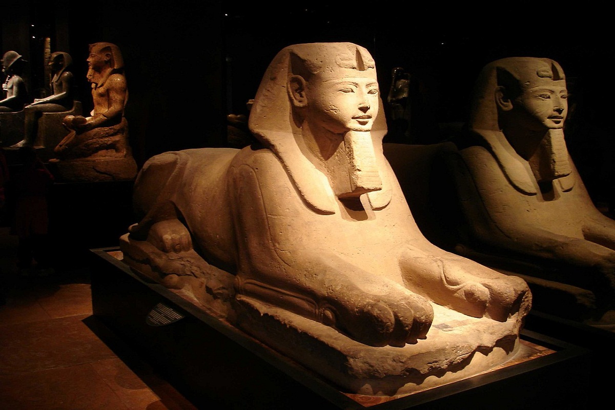 200 anni del Museo Egizio di Torino 2 Museo Egizio di Torino, due grandi sfinge