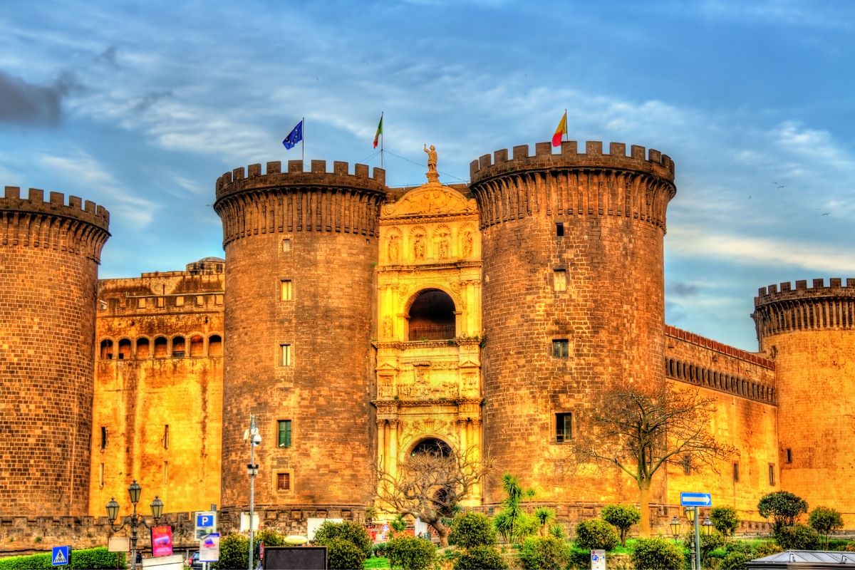 Napoli, Maschio Angioino 
