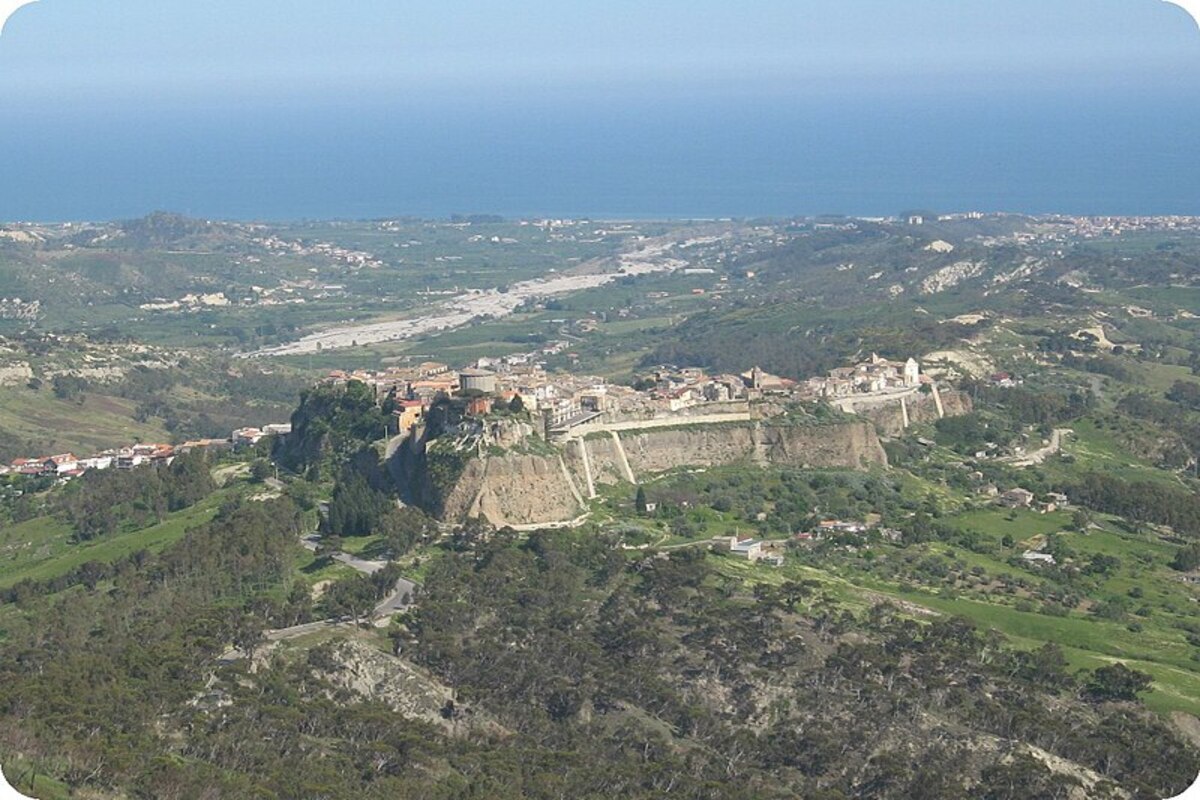 I parchi archeologici sommersi in Italia: i fondali marini 5 Parco sommerso di Kaulonia, Monasterace Marina