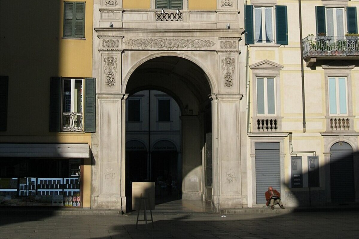 Varese città giardino Arco Mera