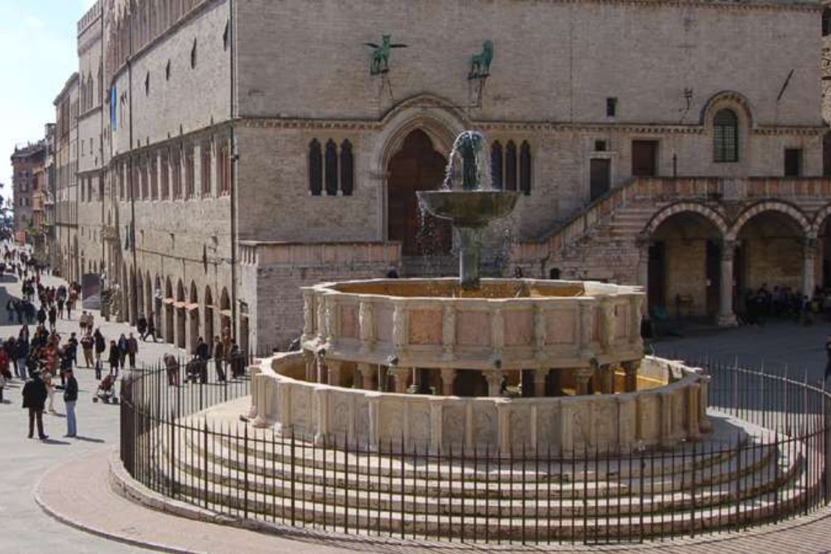 Eurochocolate Perugia 2024: la 30a edizione dell'evento 4 Eurochocolate Perugia 2024 - Piazza IV Novembre a Perugia, una delle location dell'evento