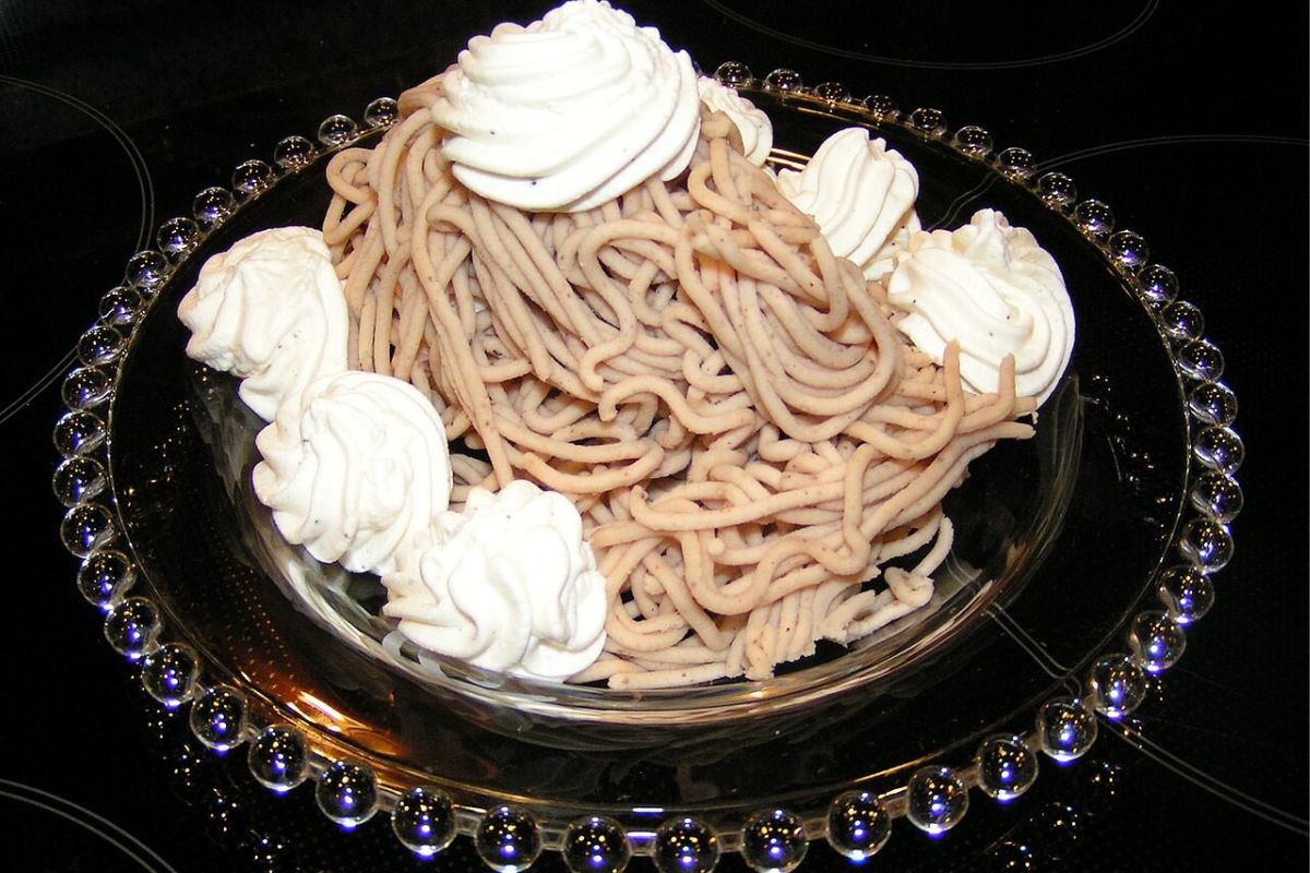 Il Natale tra i dolci tipici del Bel Paese 6 Dolci natalizi, Mont Blanc