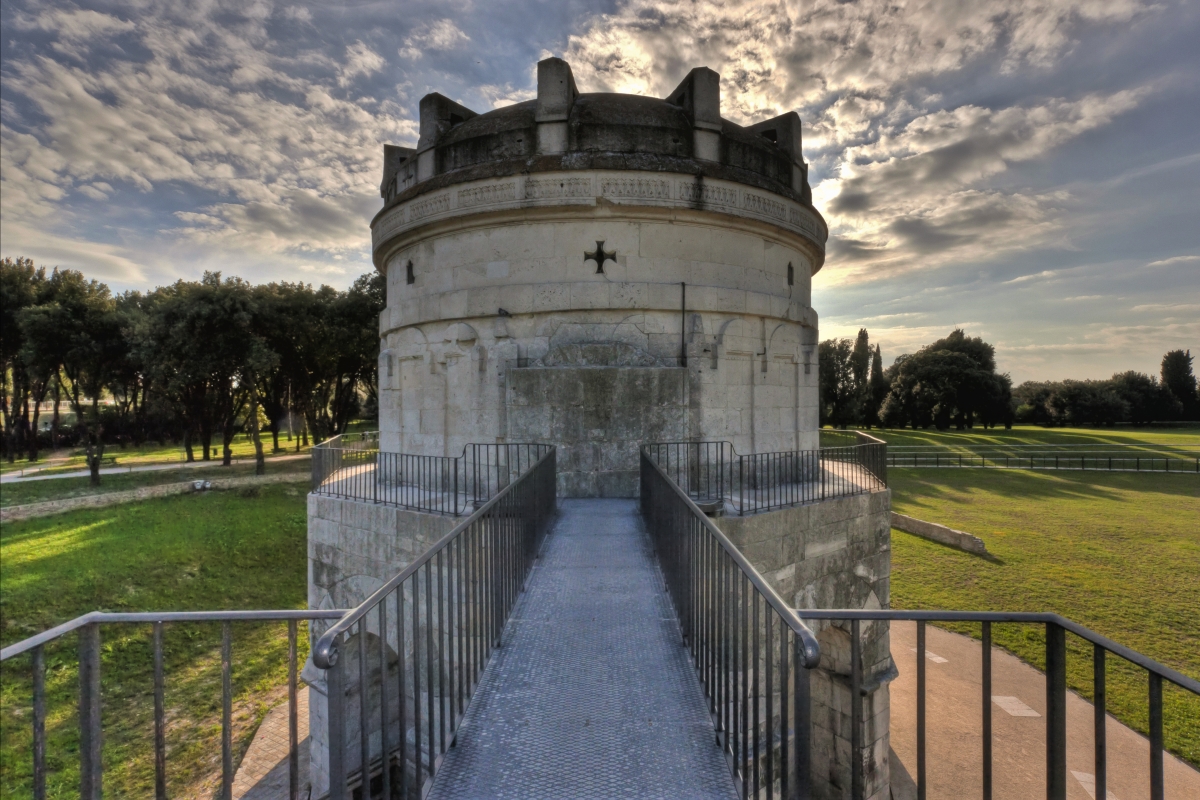 UNESCO: i Monumenti paleocristiani di Ravenna 2 Monumenti paleocristiani di Ravenna - Mausoleo di Teodorico