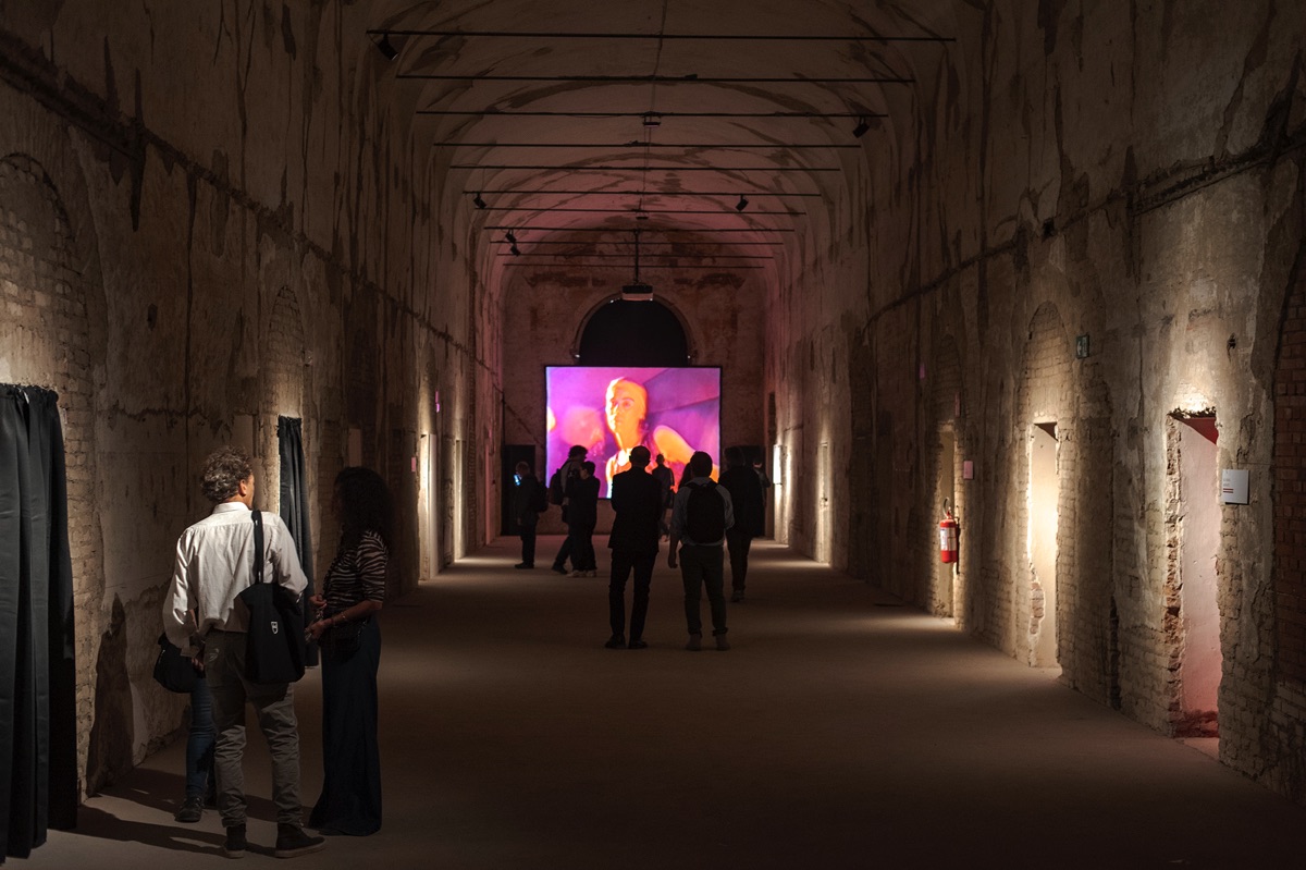 CCCP: la storia del punk filosovietico a Reggio Emilia 5 Allestimento Felicitazioni! CCCP Fedeli alla linea1984-2024 Chiostri di San Pietro ph Michele Lapini