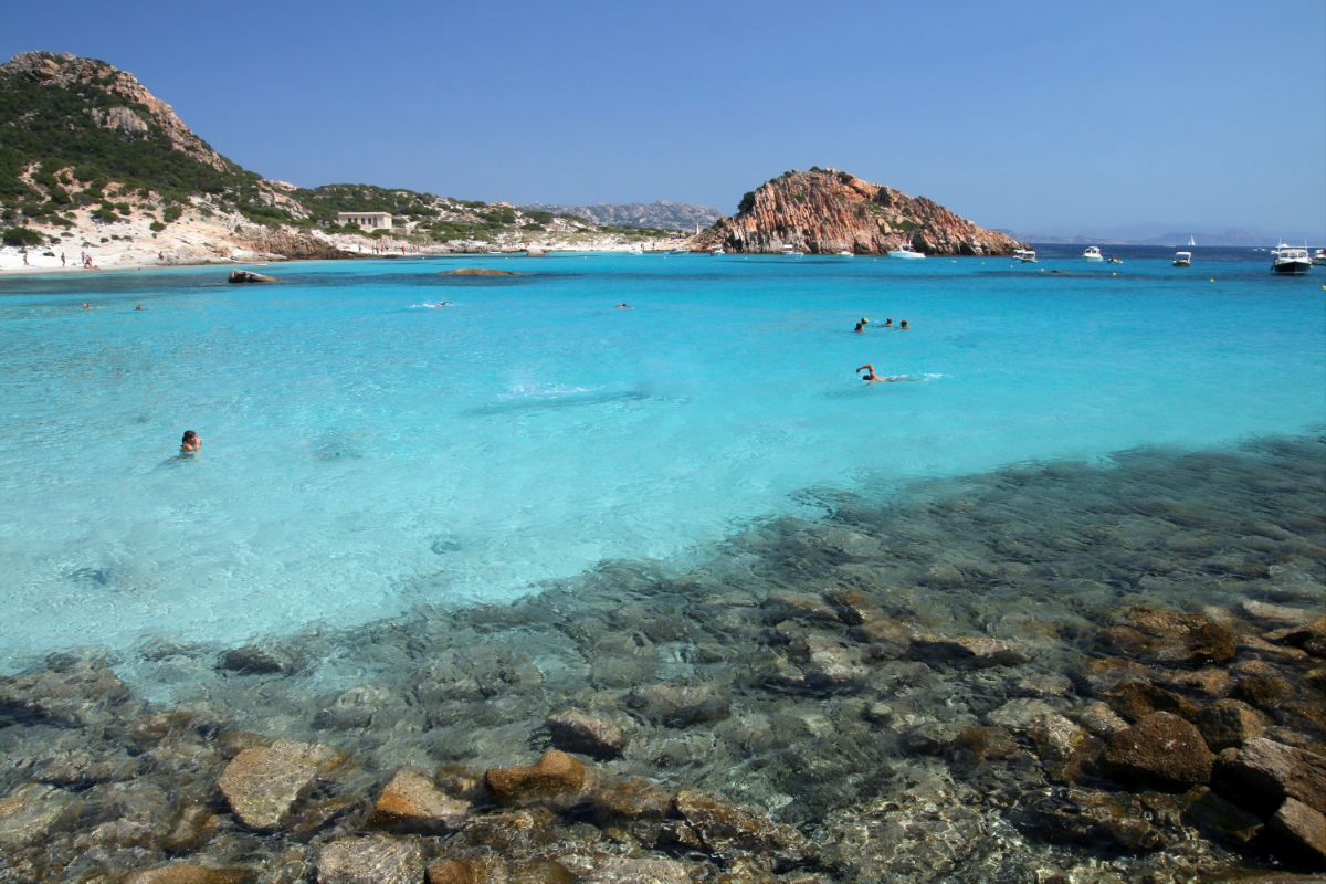 Le acque cristalline dell’Arcipelago di La Maddalena 